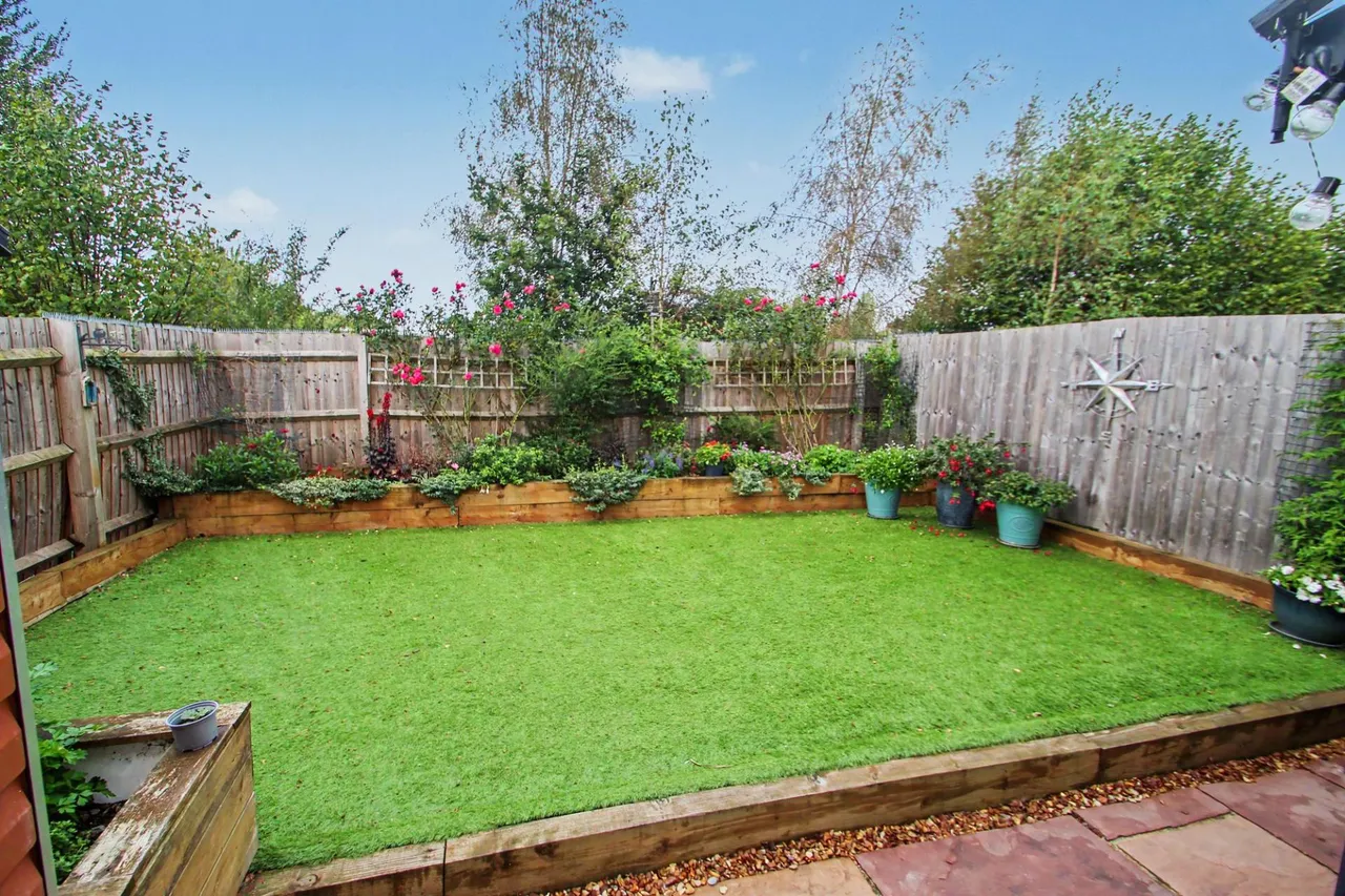 Bellerphon Drive, Foxfields, ST3, photo 4