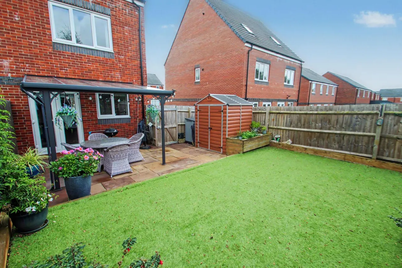 Bellerphon Drive, Foxfields, ST3, photo 5