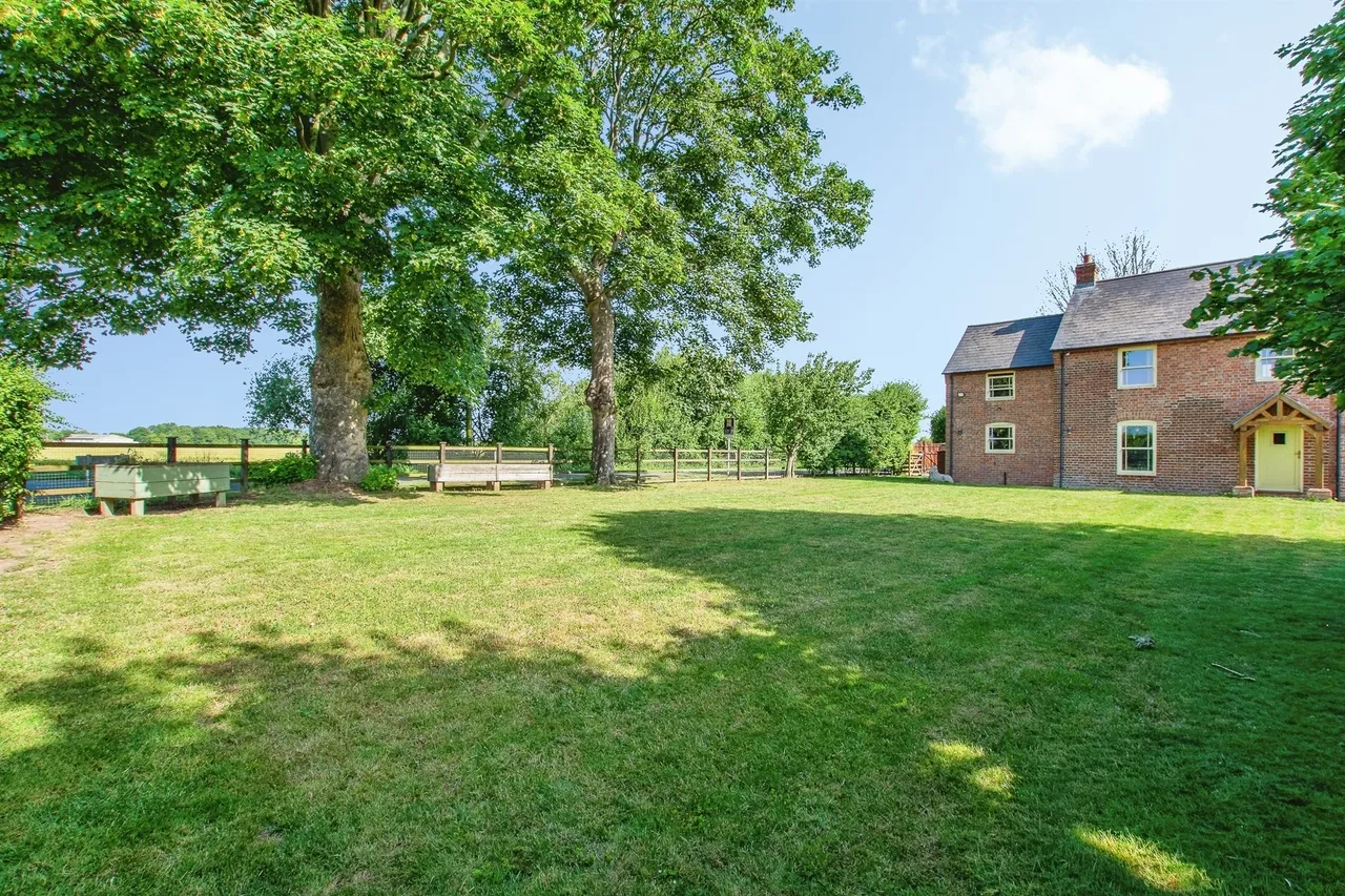 North Road, Gedney Hill, PE12, photo 20