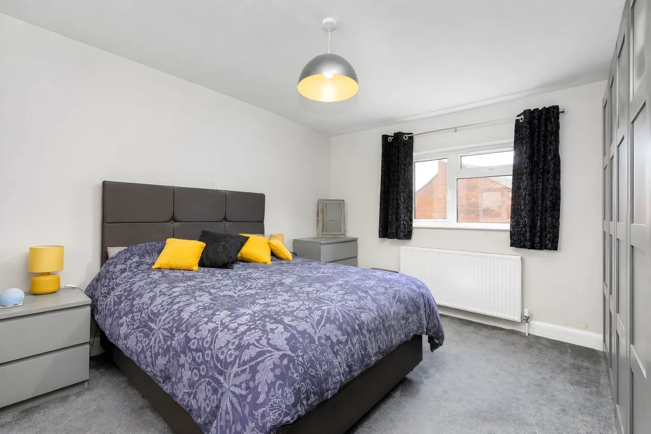 Gloucester Road, Sawtry, PE28, photo 5
