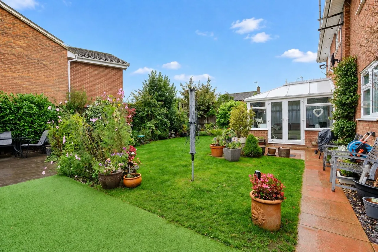 Gloucester Road, Sawtry, PE28, photo 9