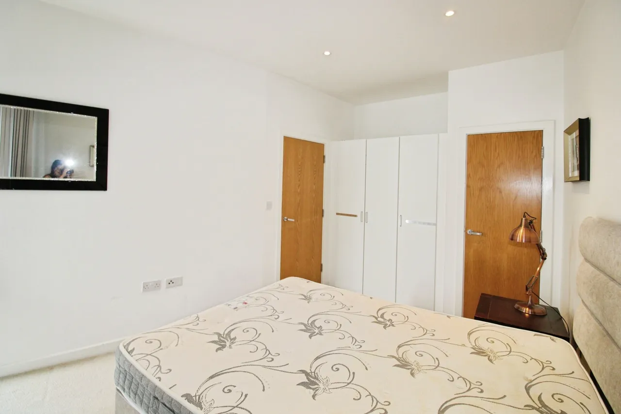 Durnsford Road, London, SW19, photo 10