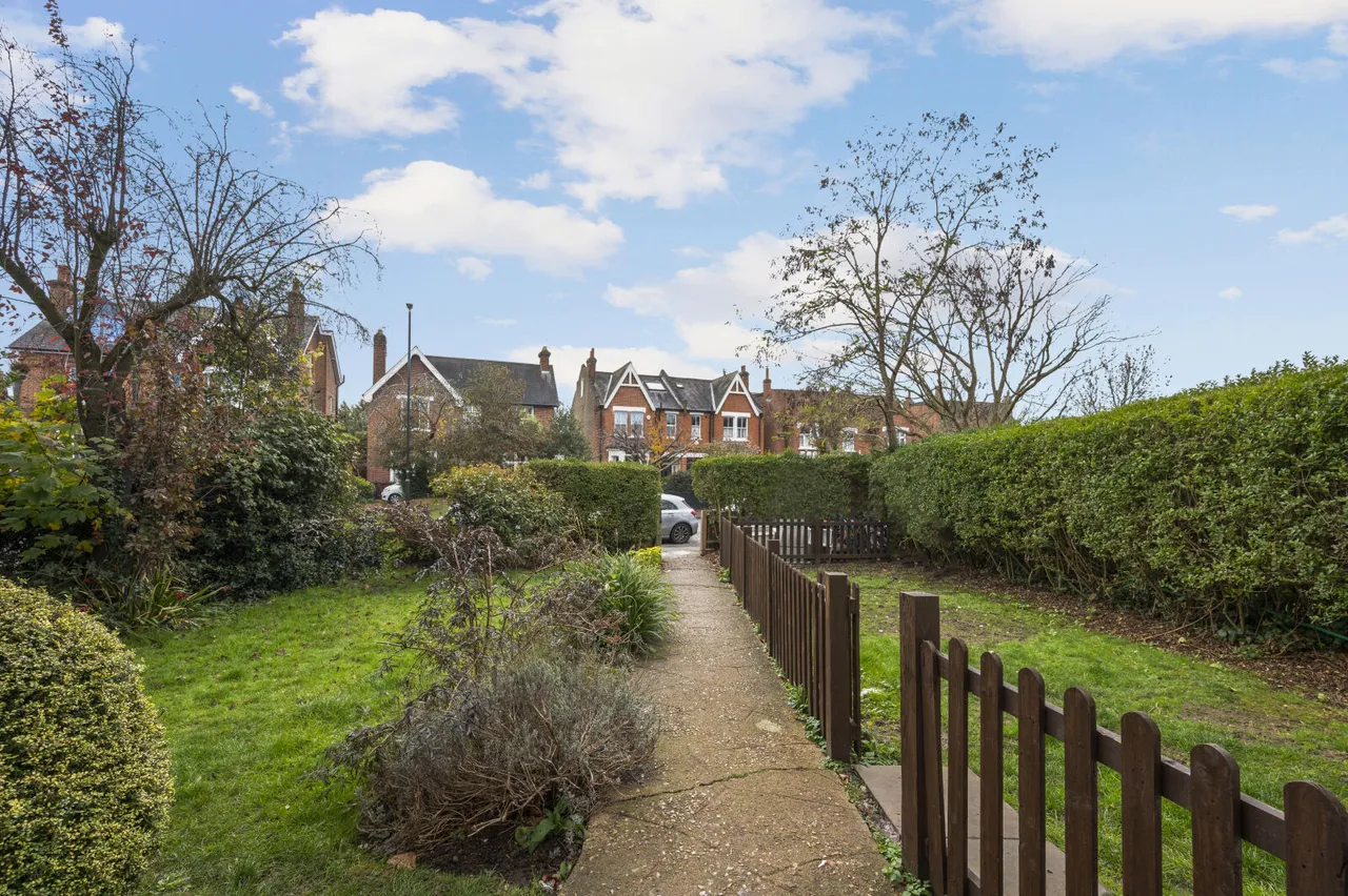 Cambridge Road, West Wimbledon, SW20, photo 13