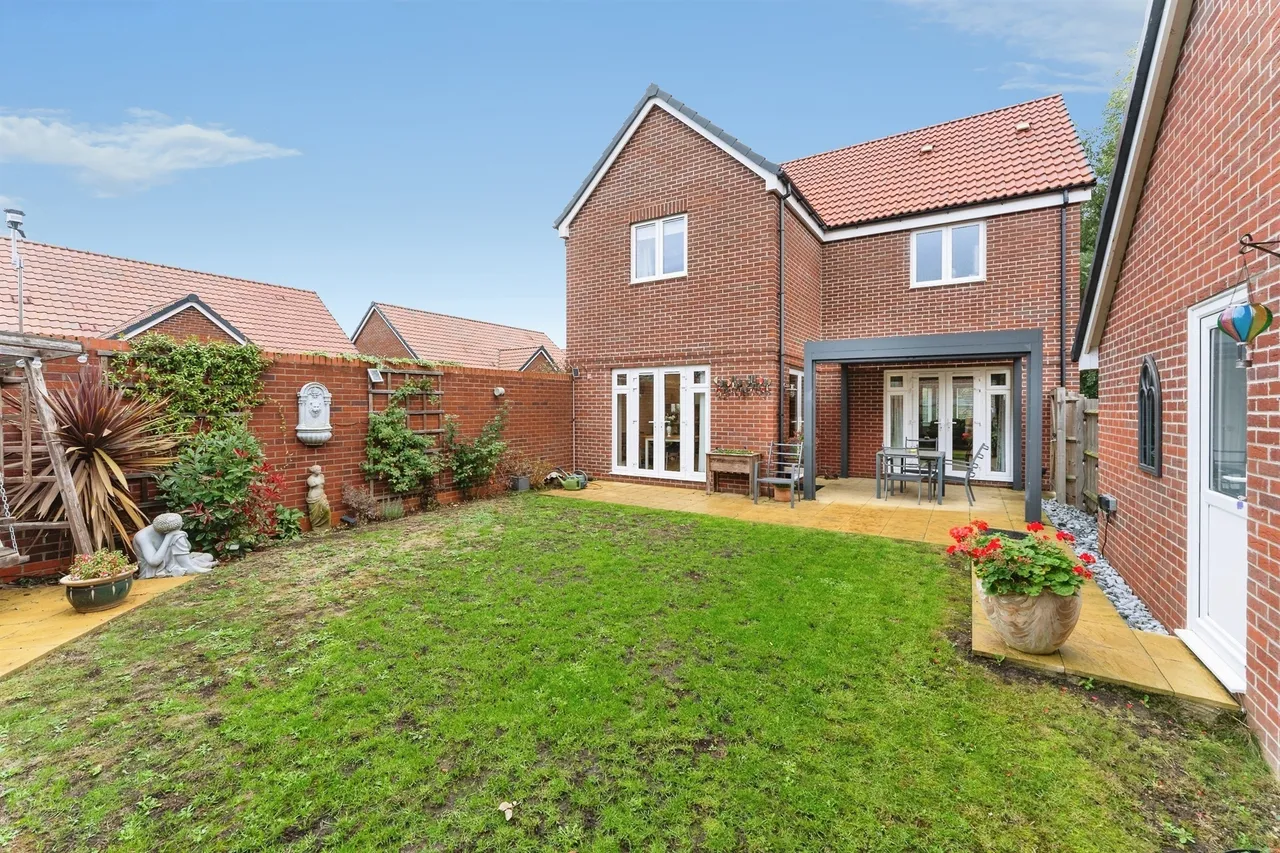 Lily Avenue, Wimblington, PE15, photo 3