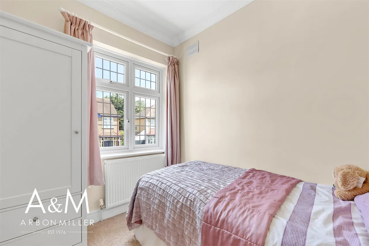 Hatley Avenue, Barkingside, Essex, Ilford, IG61EJ, photo 20