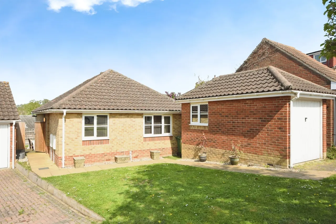 3 bed house for sale, Brewster Close, Halstead, CO9