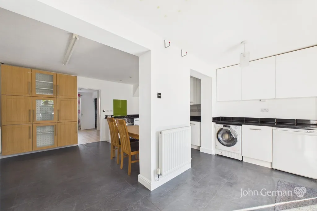 Oak Crescent, Ashbourne, photo 5