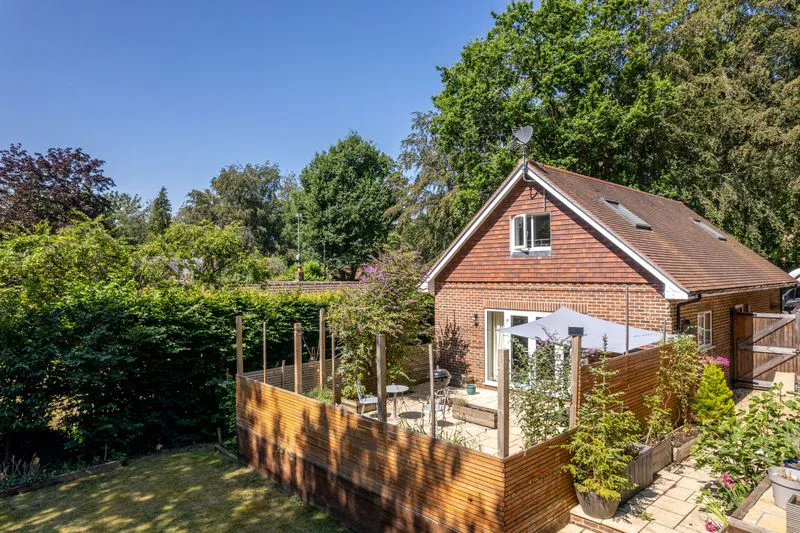 Covert Cottage The Avenue, Fleet, GU51 4DL, photo 24