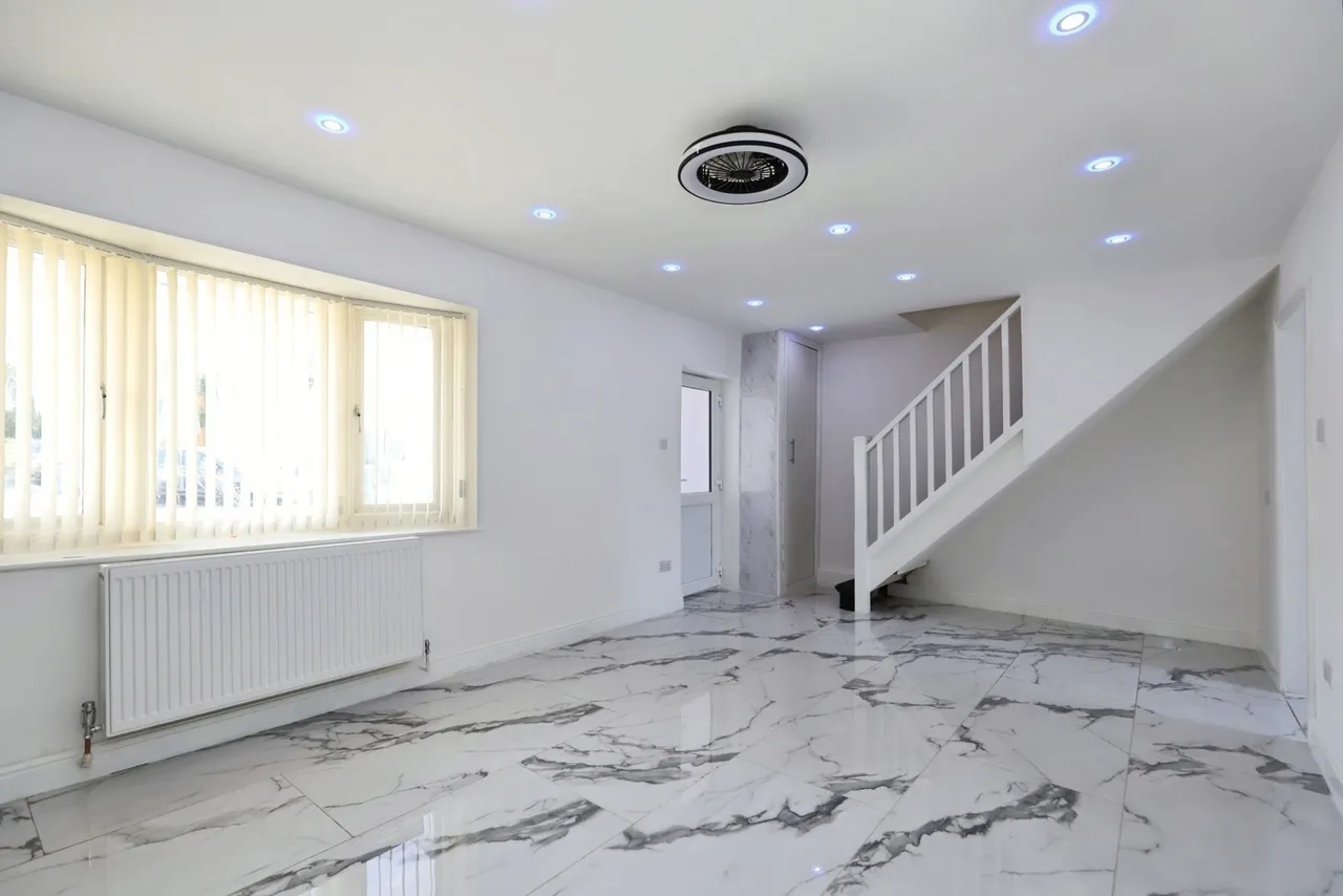 Arden Place, Bilston, WV14, photo 4