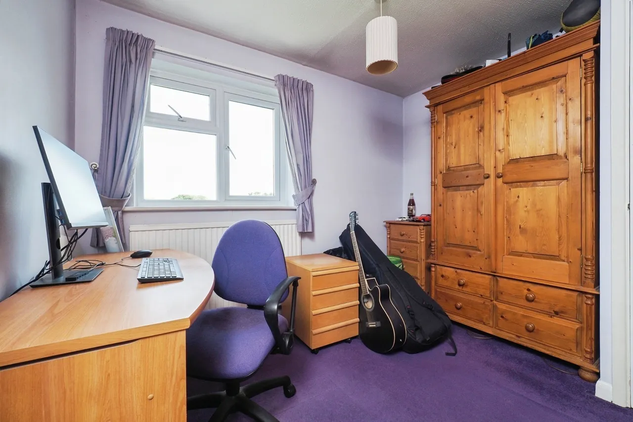 Eastcote Avenue, Bramcote, NG9, photo 16