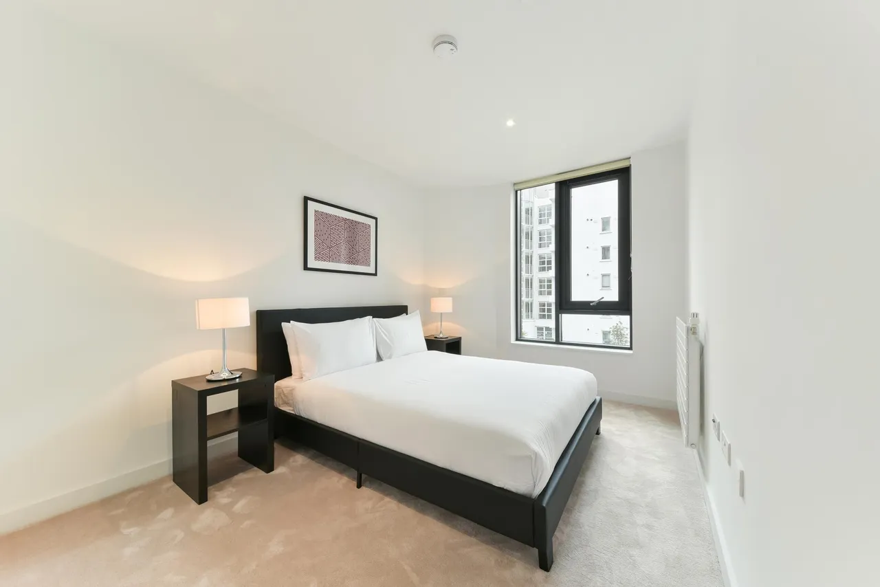 Summerston House, Royal Wharf, E16, photo 7