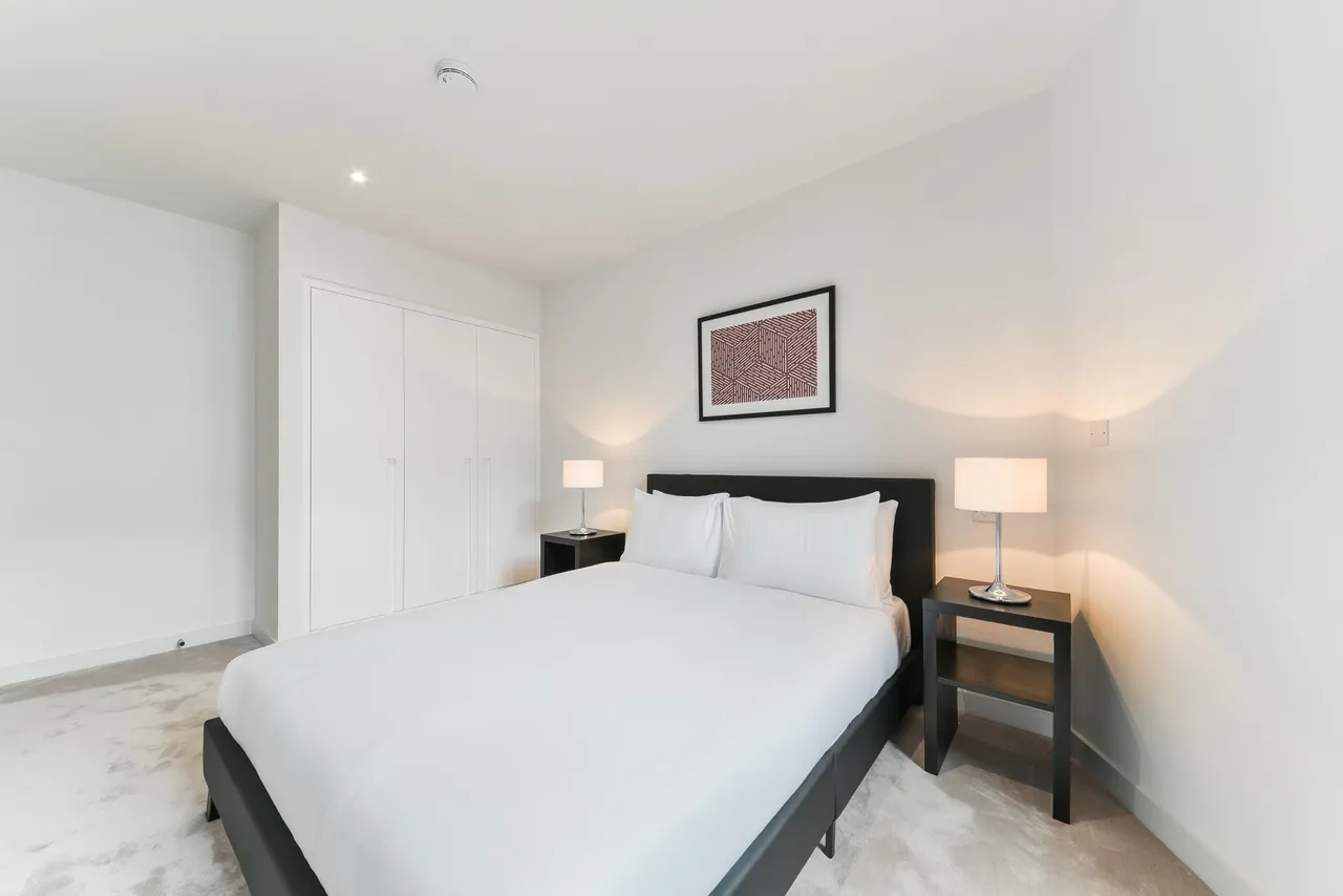 Summerston House, Royal Wharf, E16, photo 8