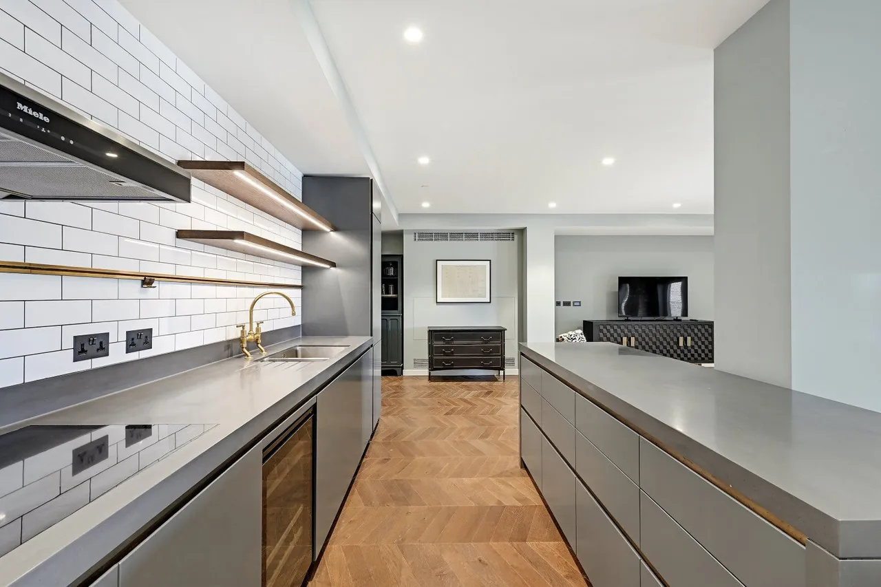 Circus Road West, Battersea, London, SW11 8BD, photo 4
