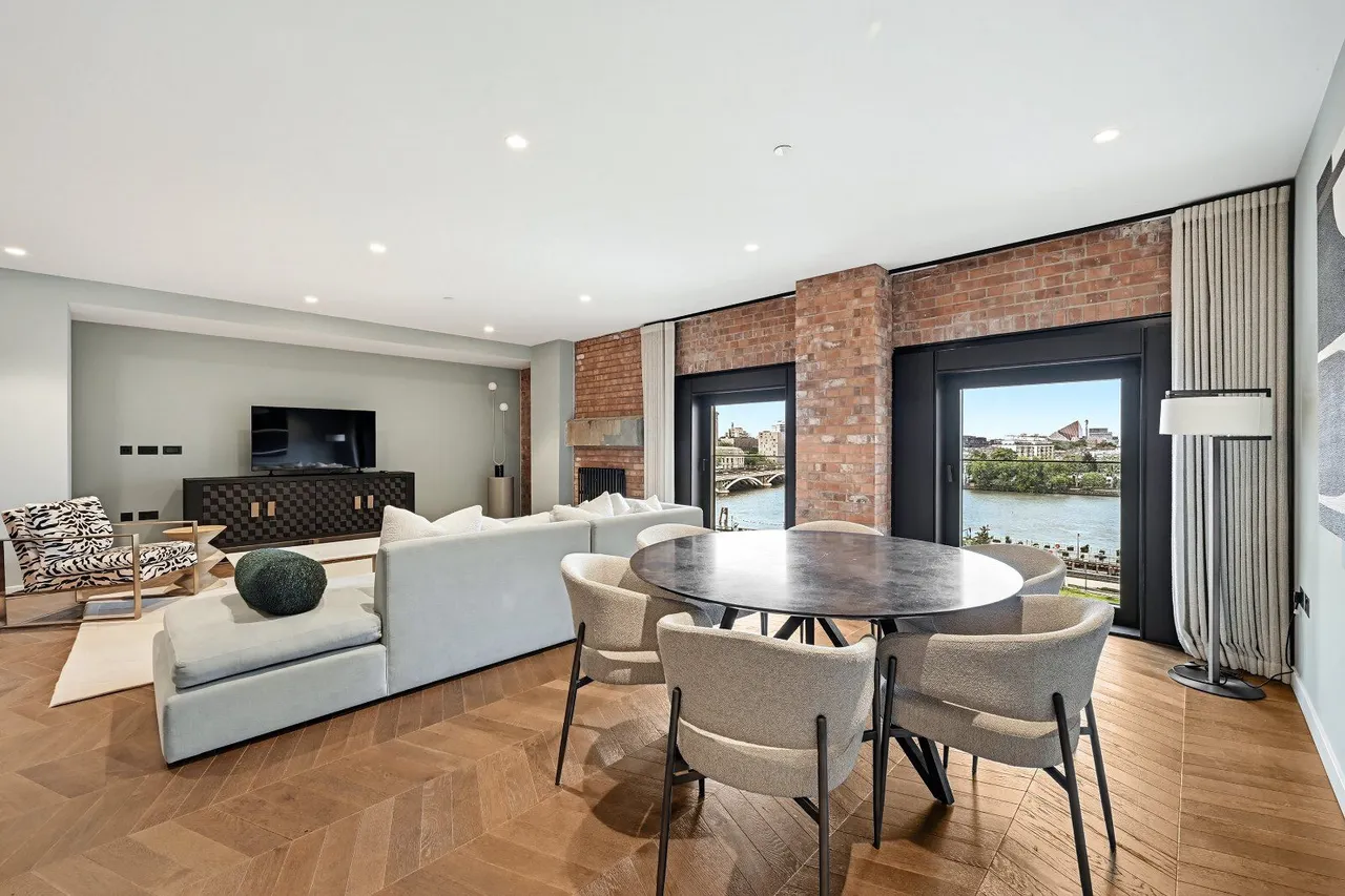 Circus Road West, Battersea, London, SW11 8BD, photo 2