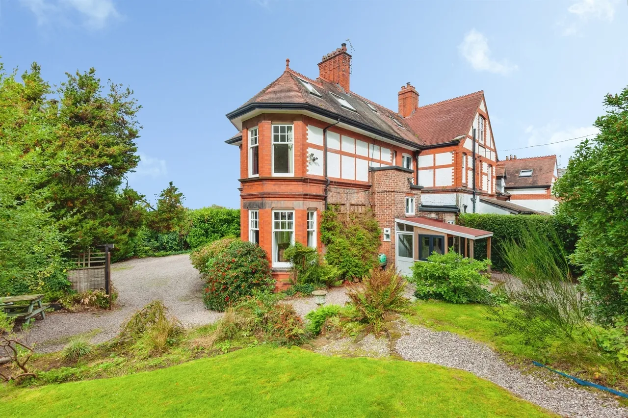 Vicarage Lane, Helsby, WA6, photo 17