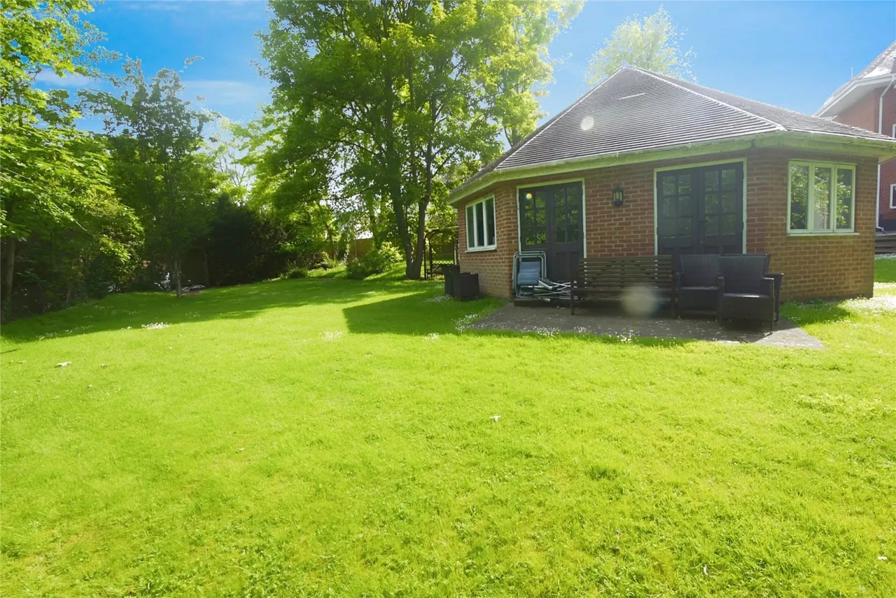 Ongar, CM5, photo 3