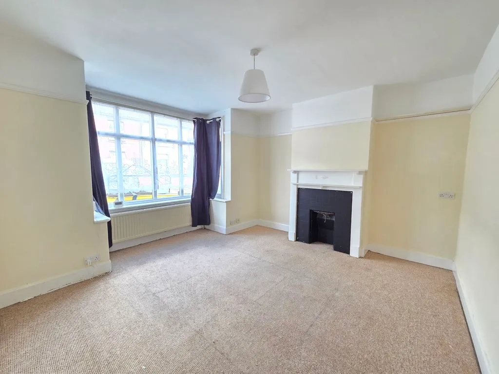 Brooklands Road, Bletchley, MK2, photo 3