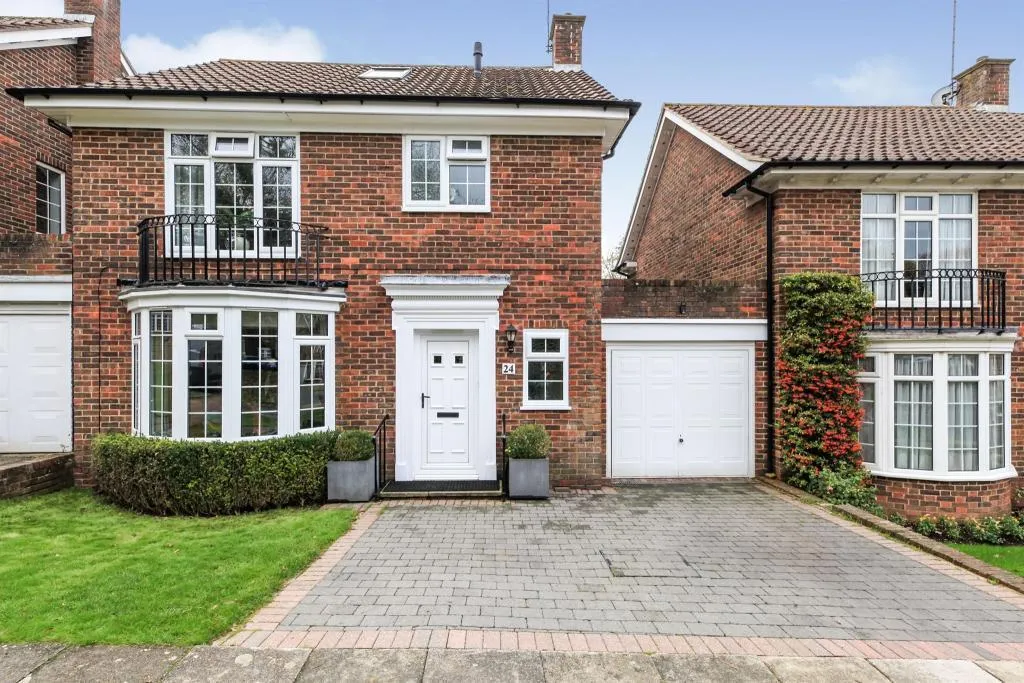 4 bed house for sale, Whittingehame Gardens, Brighton, BN1