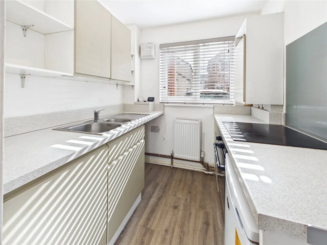 Braddy Court, Kelvedon, CO5, photo 3
