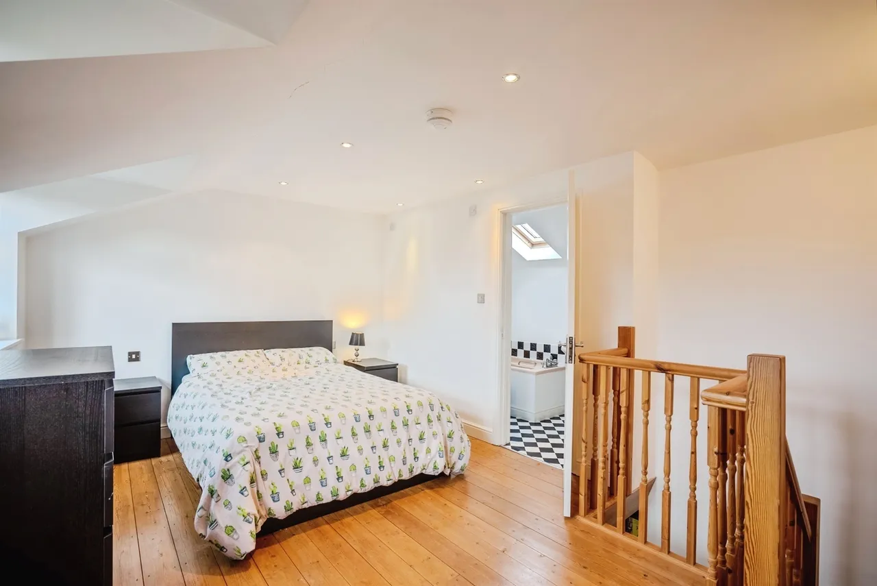 Lansdown Walk, Lydney, GL15, photo 17