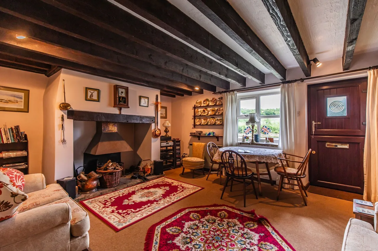 Characterful Victorian Cottage in Sou, photo 4