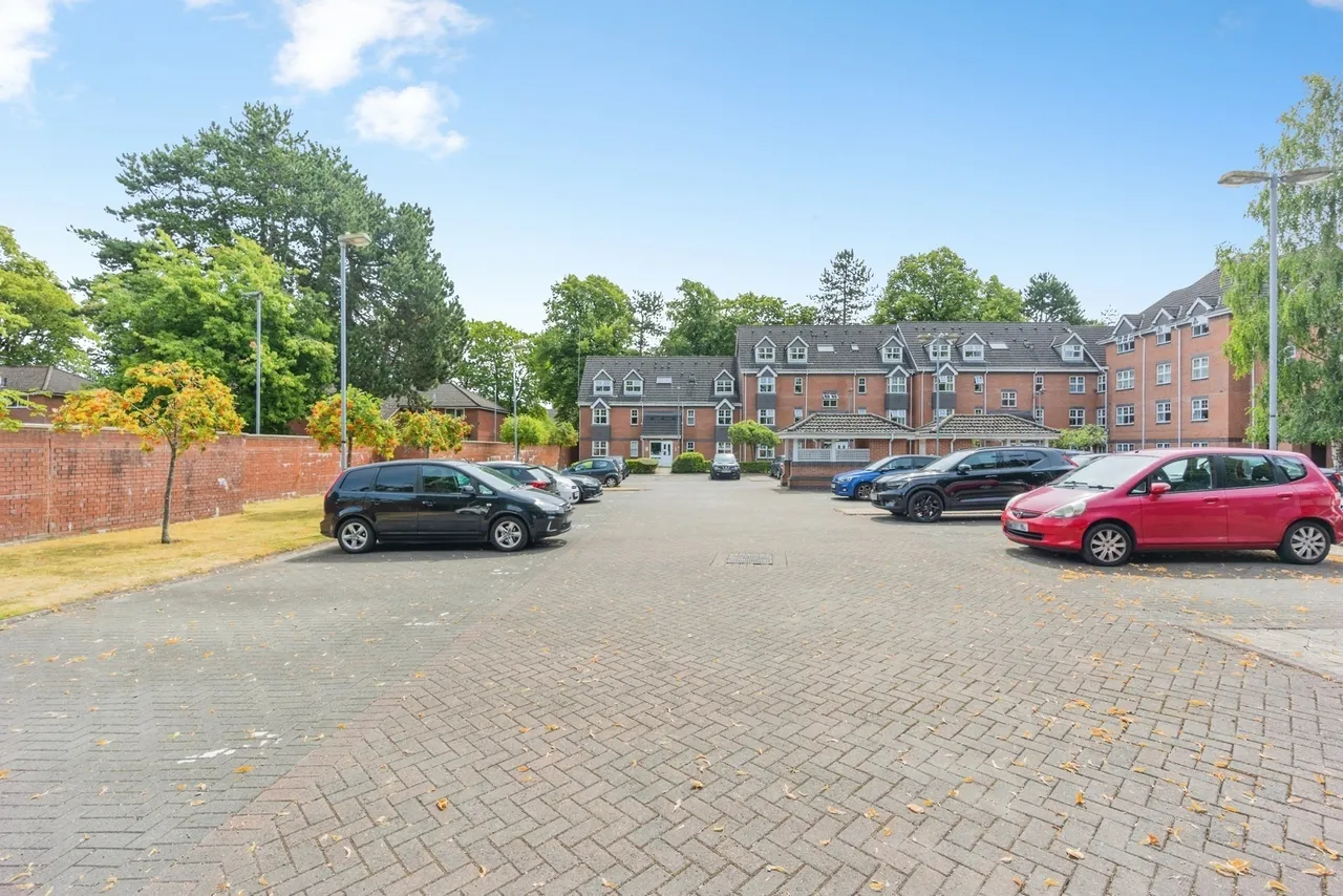 Brooklands Road, Sale, Greater Manchester, M33, photo 17