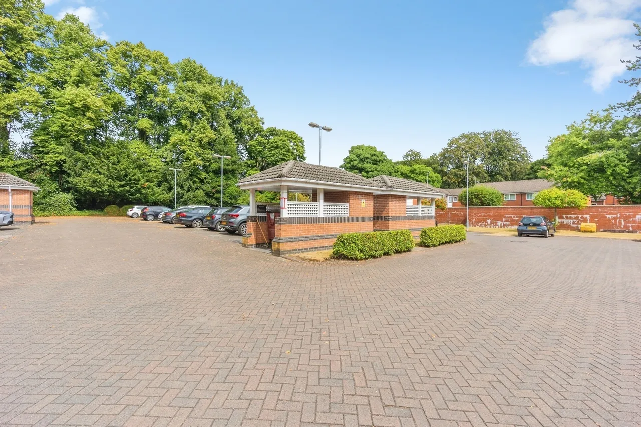Brooklands Road, Sale, Greater Manchester, M33, photo 18