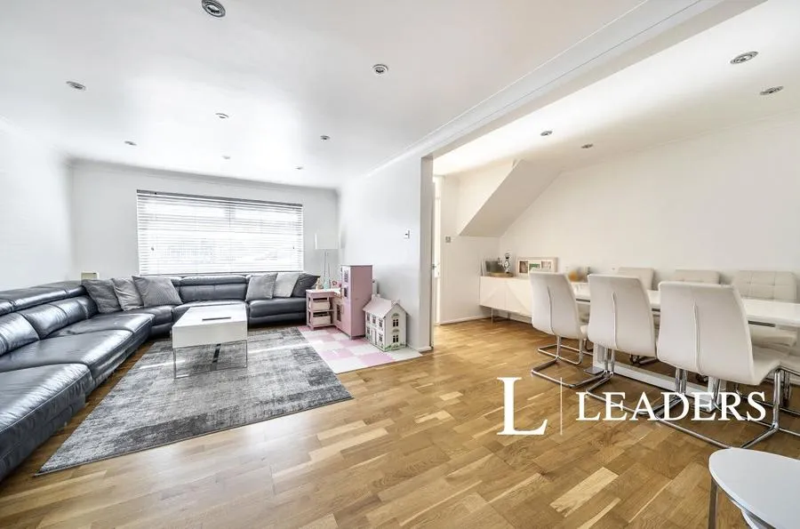 Hollyfield, Harlow, CM19, photo 17