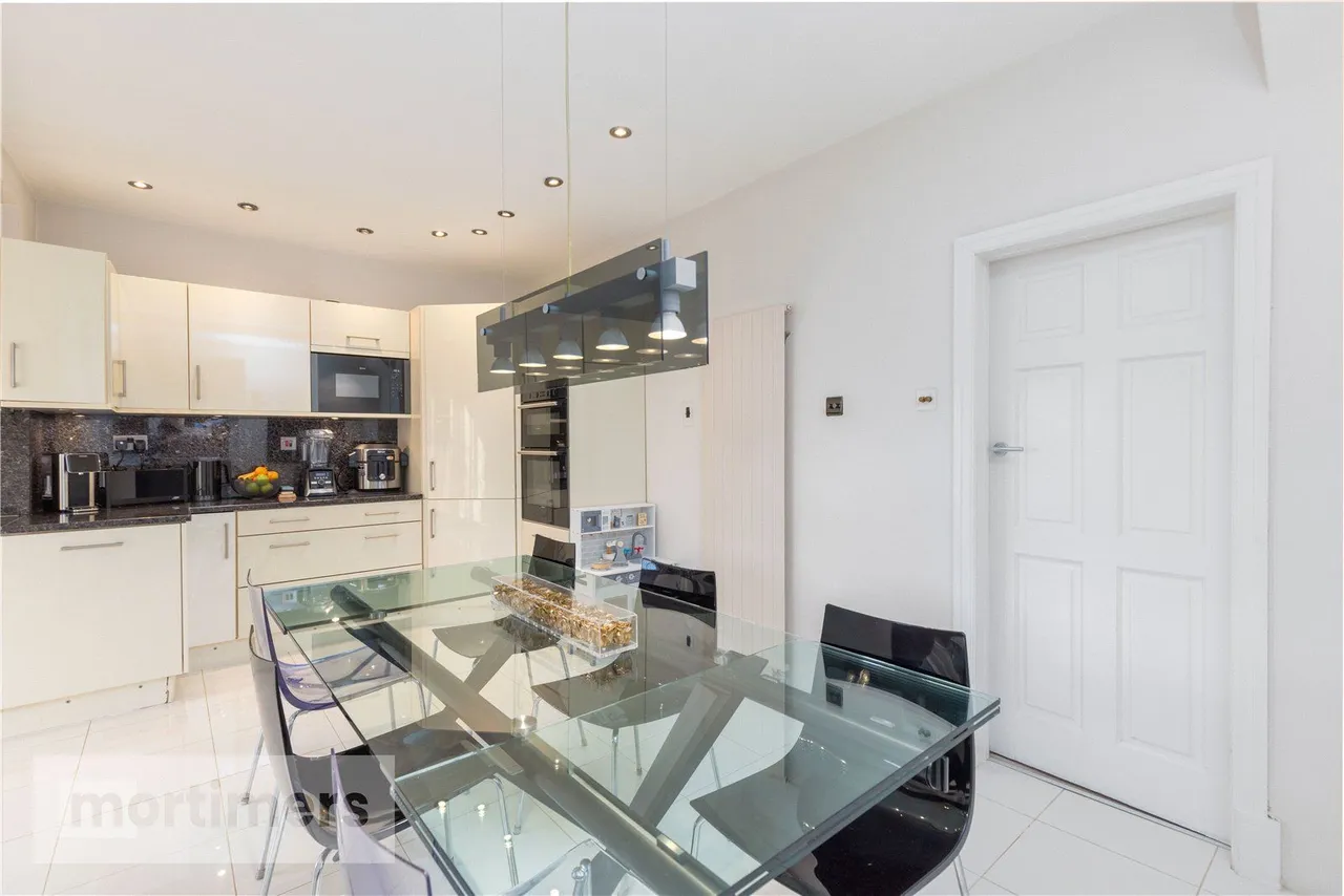 York Crescent, Blackburn, BB1, photo 8