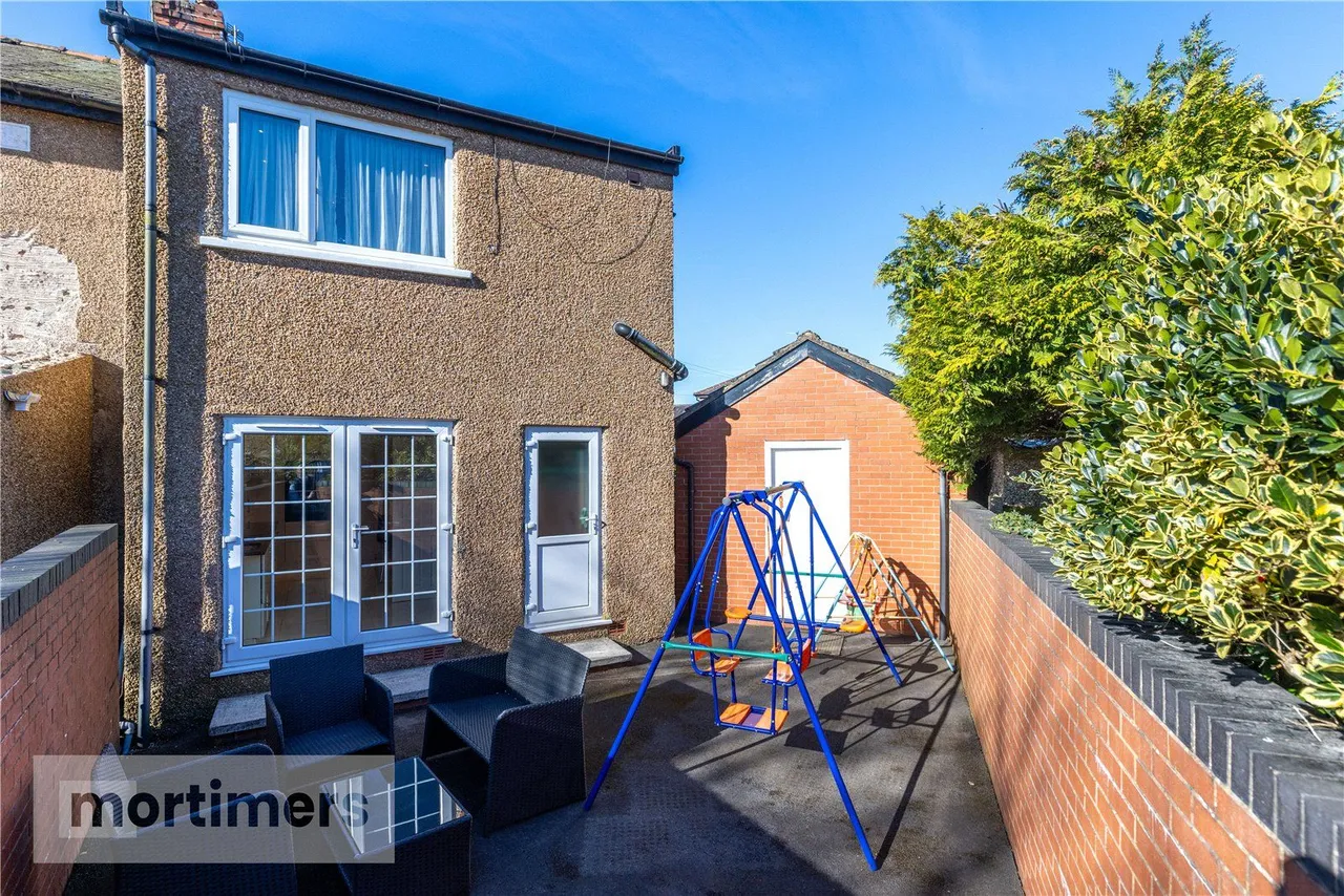 York Crescent, Blackburn, BB1, photo 21