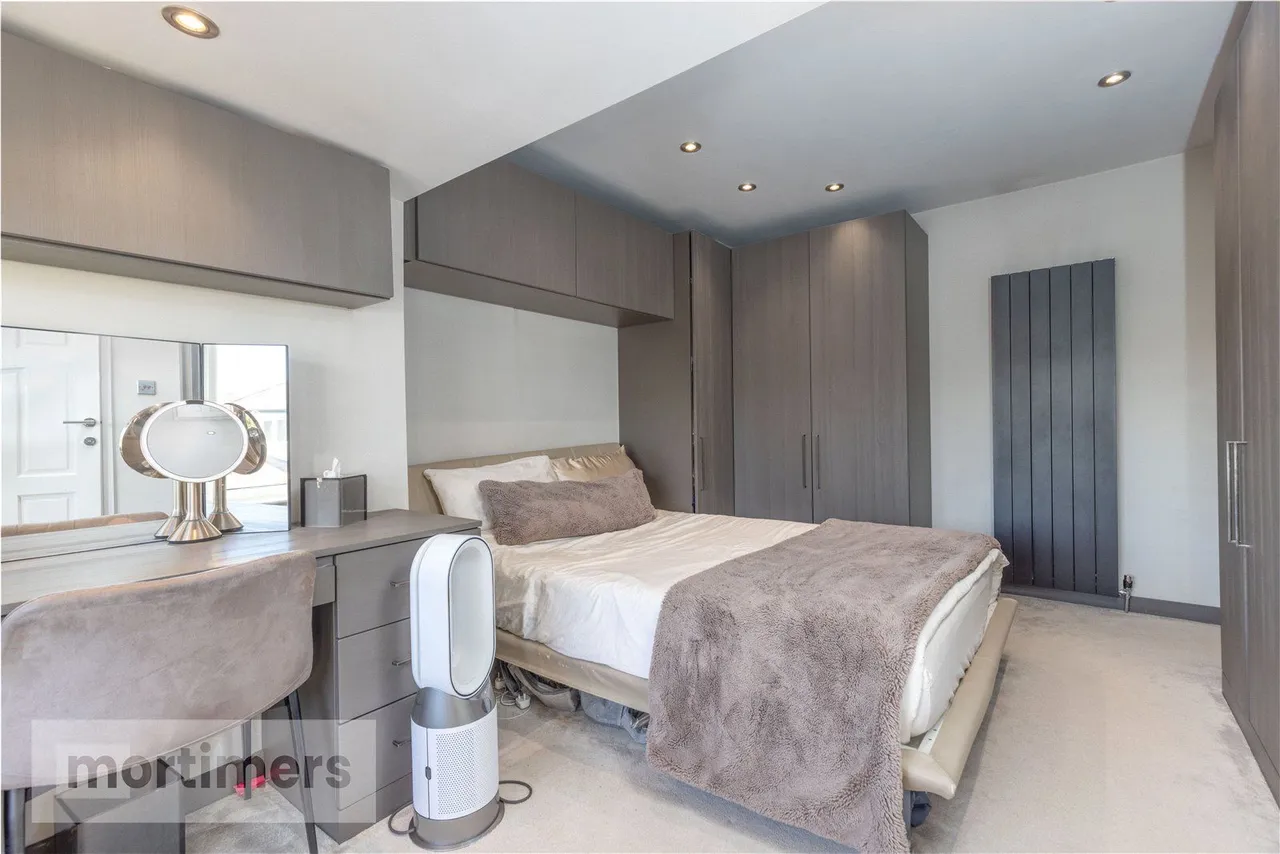 York Crescent, Blackburn, BB1, photo 13