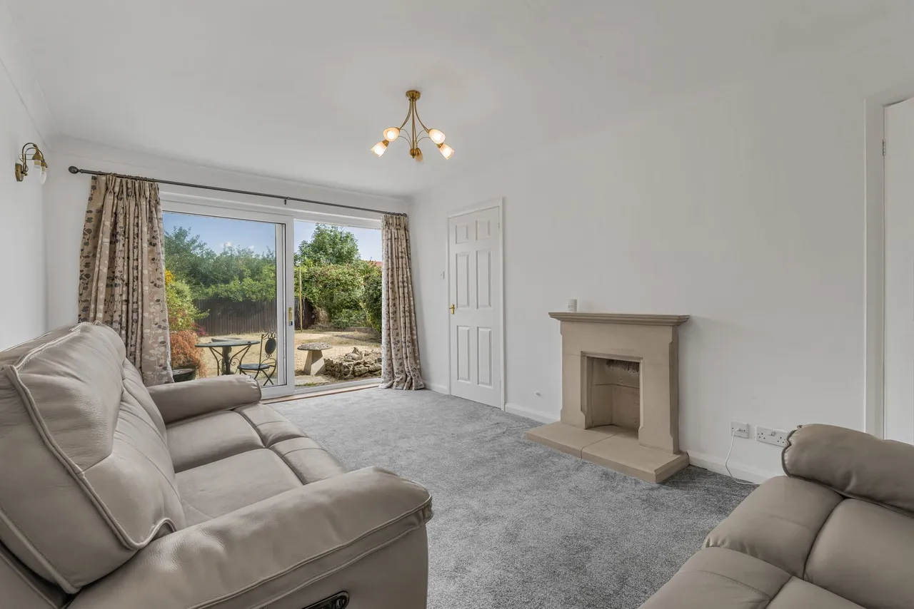 Wellbrook Road, Bishops Cleeve, GL52, photo 3