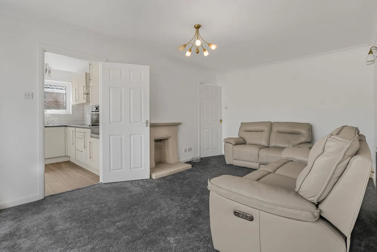 Wellbrook Road, Bishops Cleeve, GL52, photo 12
