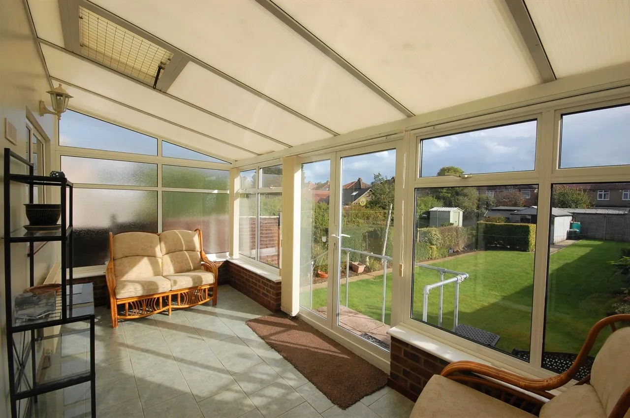 Killowen Avenue, Northolt, Middlesex, UB5 4QT, photo 4