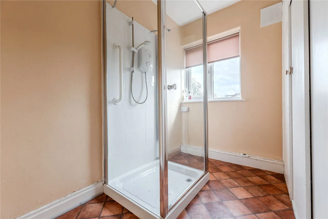 Springfield Walk, Horsforth, LS18, photo 10