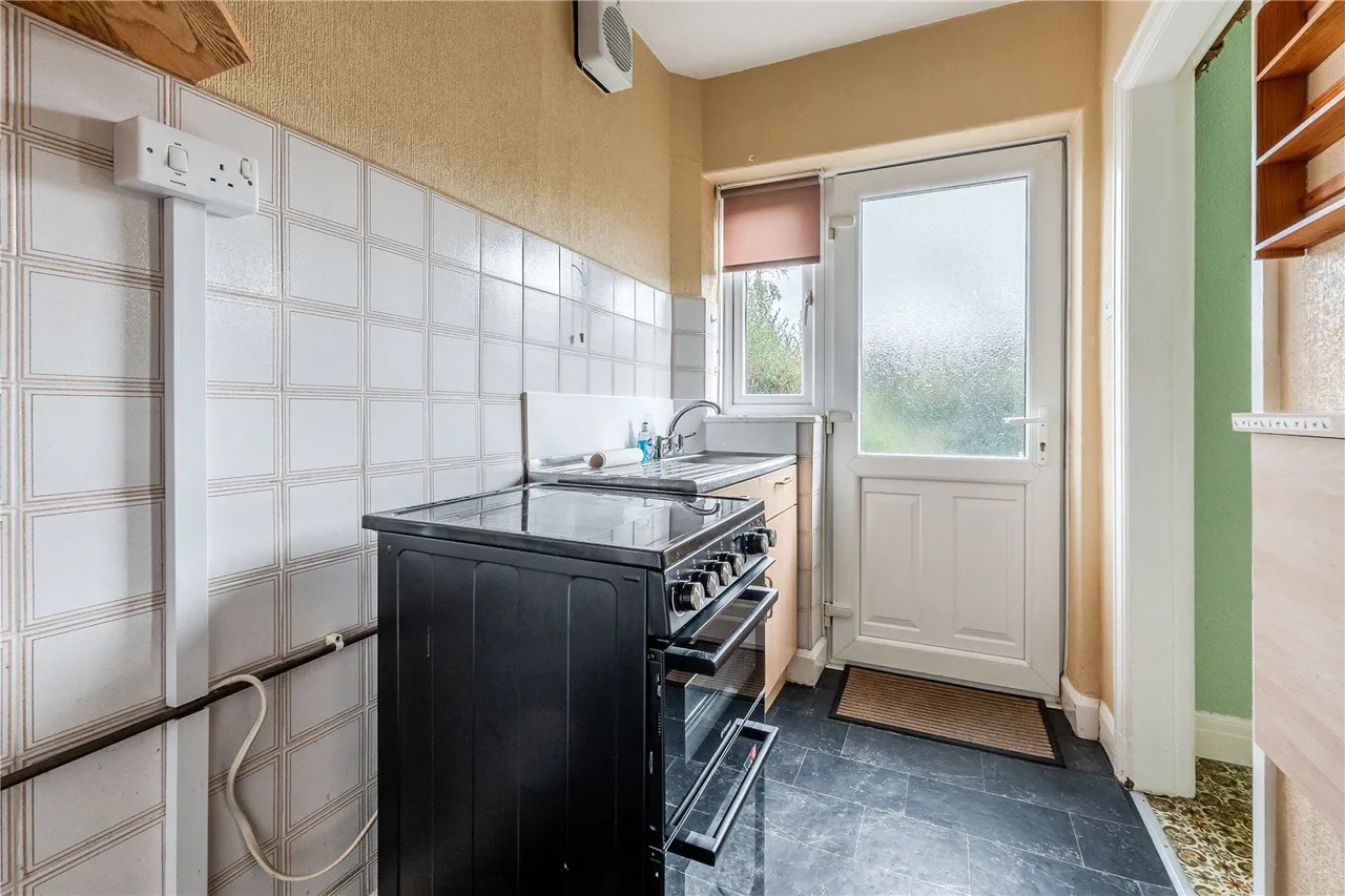 Springfield Walk, Horsforth, LS18, photo 6