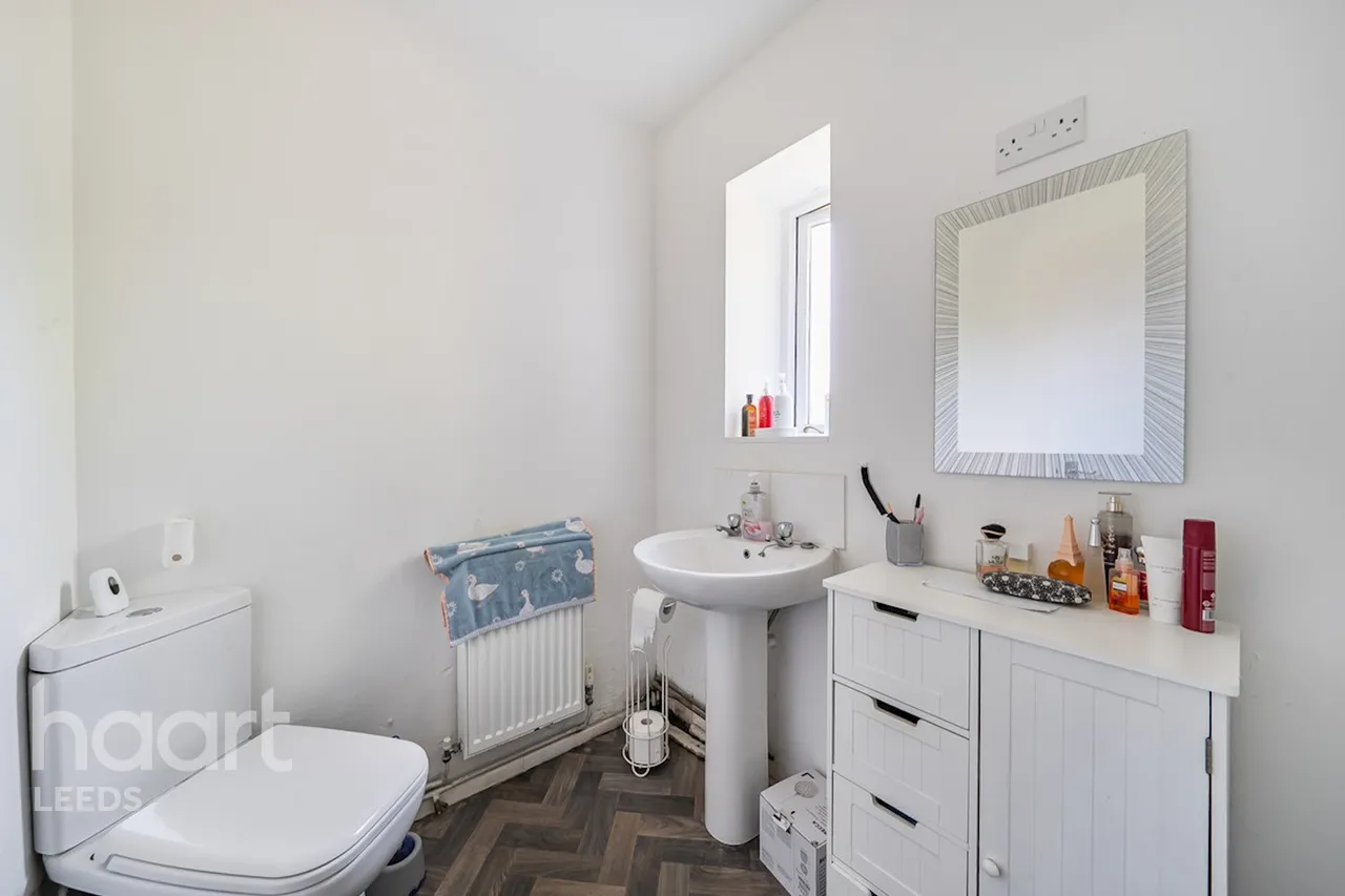 Park Drive, Huddersfield, HD8, photo 17
