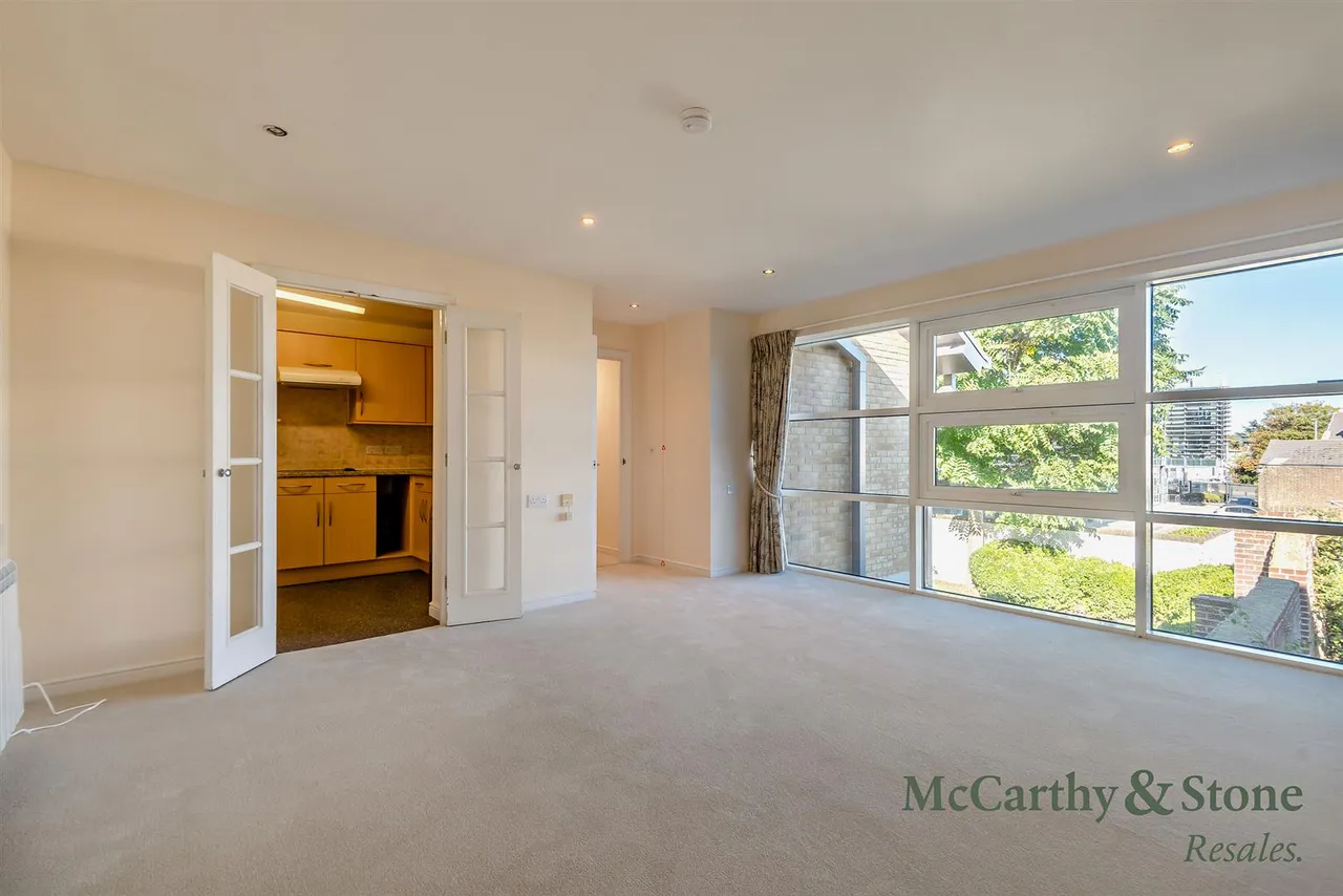 Union Place, Worthing, BN11, photo 3