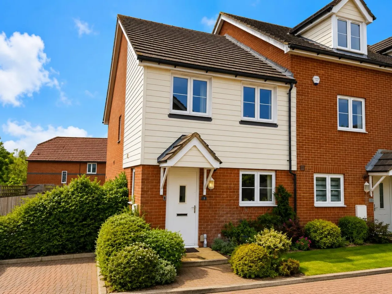 2 bed house for sale, Aerodrome Road, Hawkinge, CT18