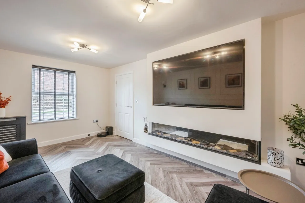 Saxon Avenue, Doncaster, DN7, photo 3