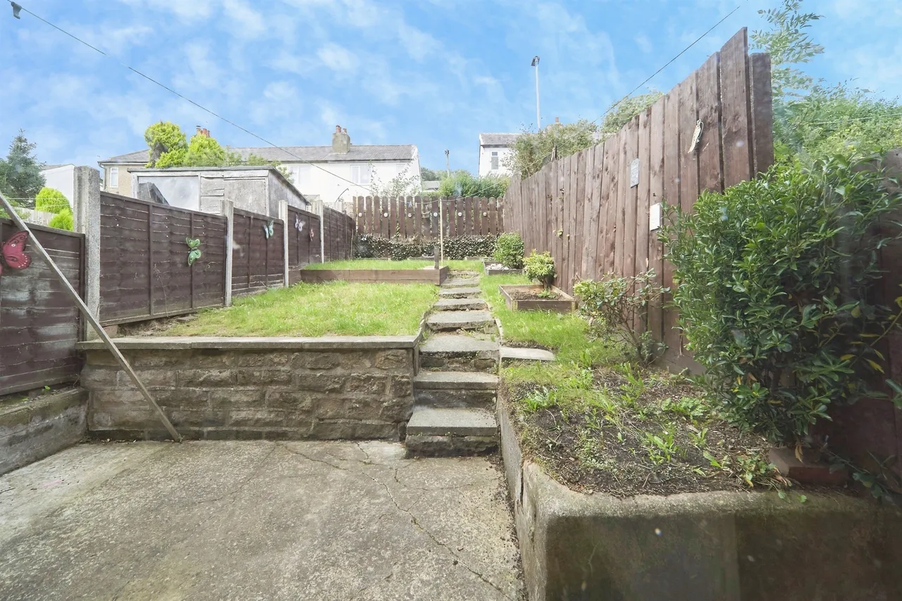 Sunnymount, Braithwaite, BD22, photo 11