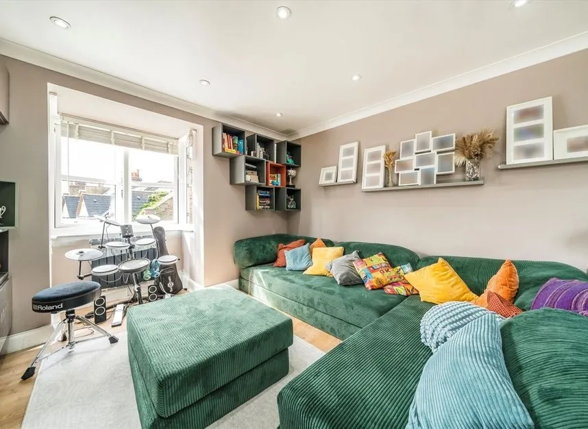 Batson Street, Shepherds Bush, W12, photo 3