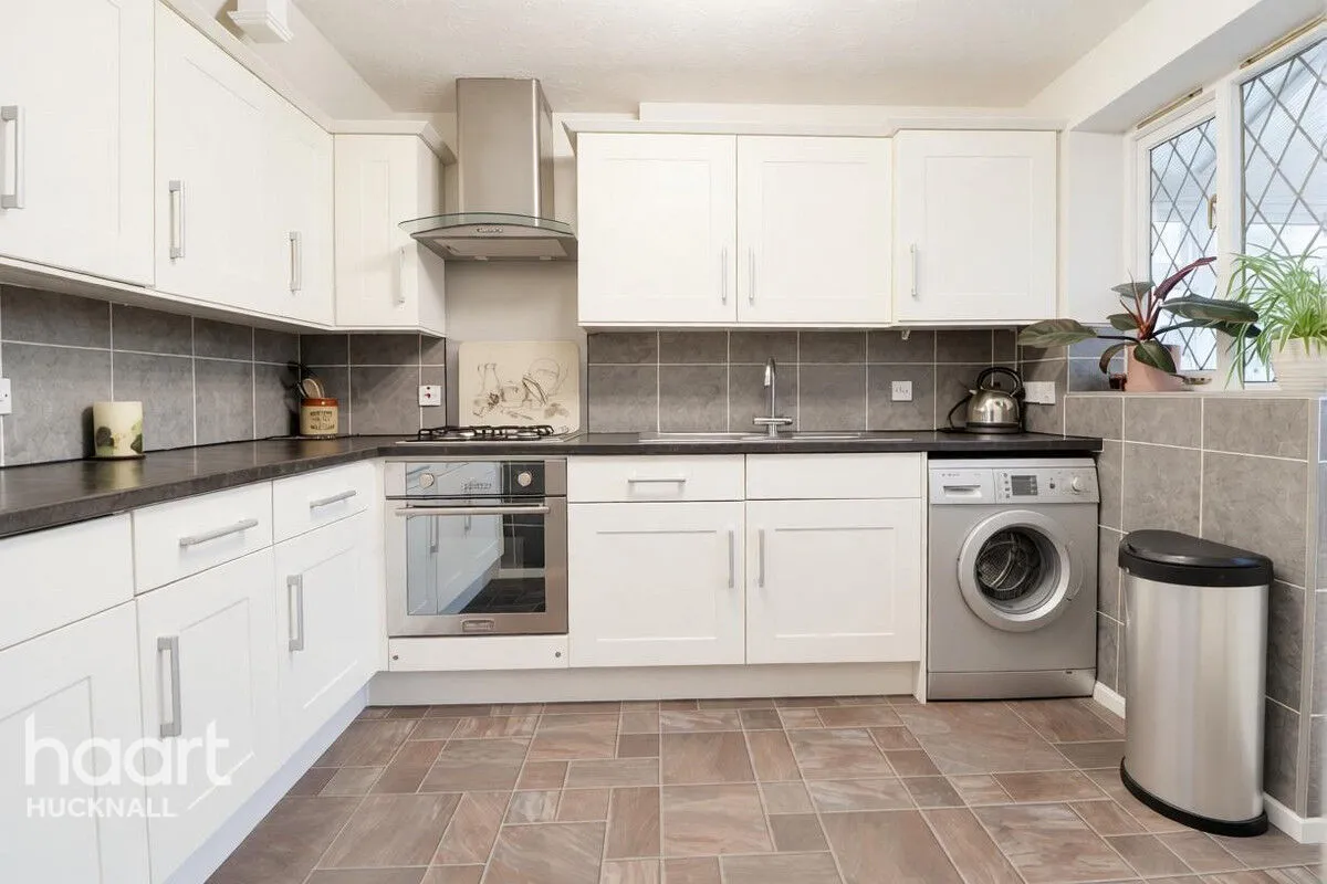 Colindale Gardens, Nottingham, NG16, photo 6