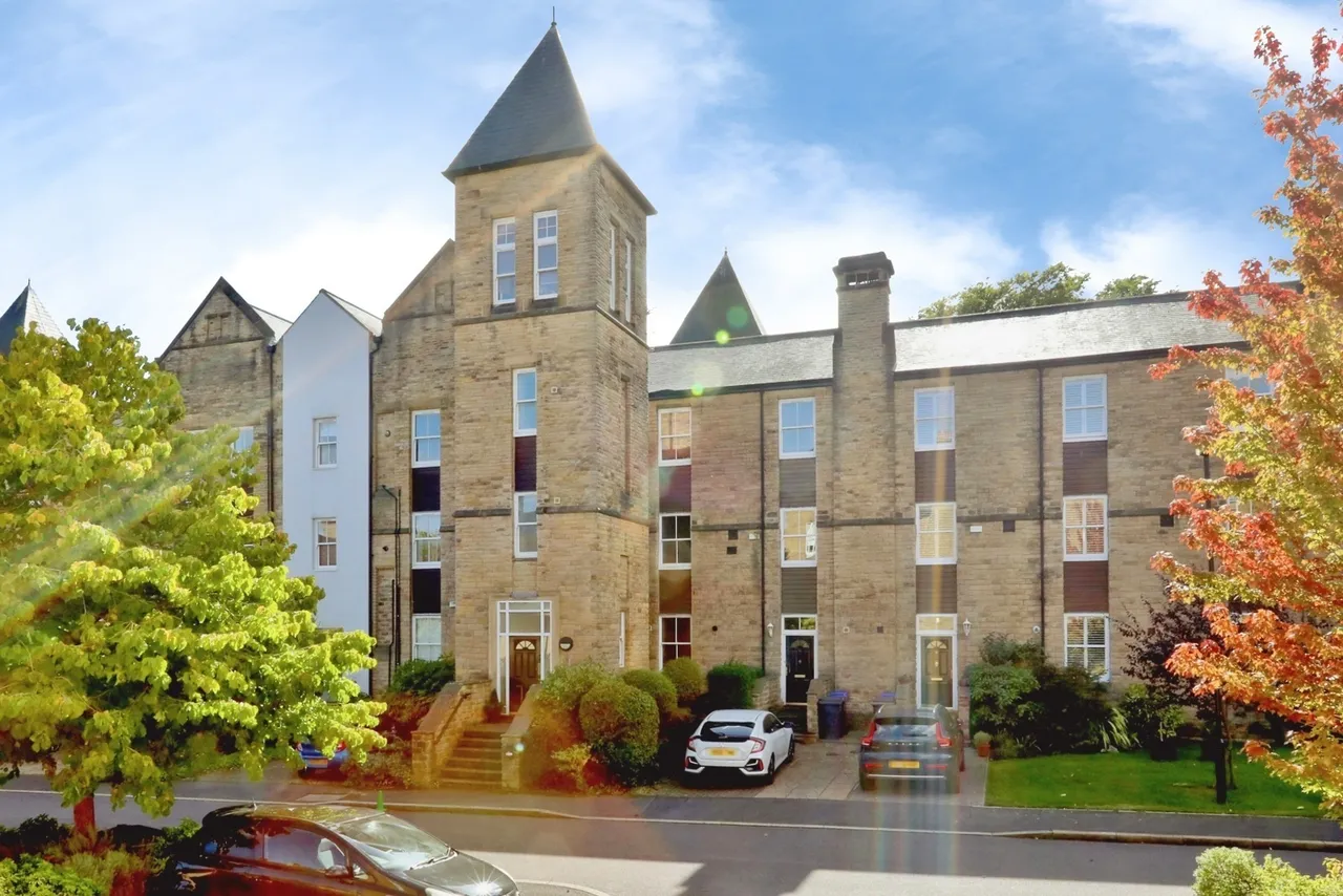 2 bed flat for sale — Victoria Court, SHEFFIELD, South Yorkshire, S11