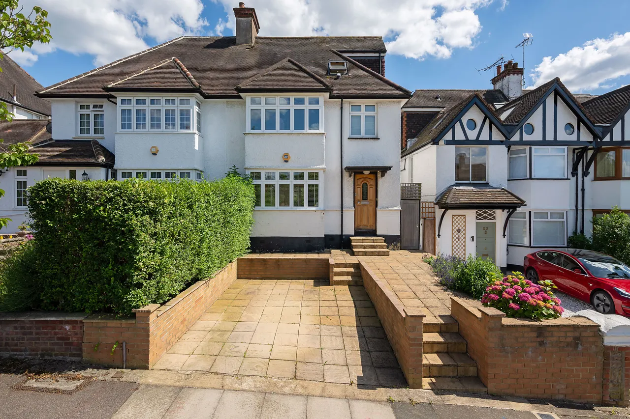 4 bed house for sale, Wessex Gardens, Golders Green, NW11