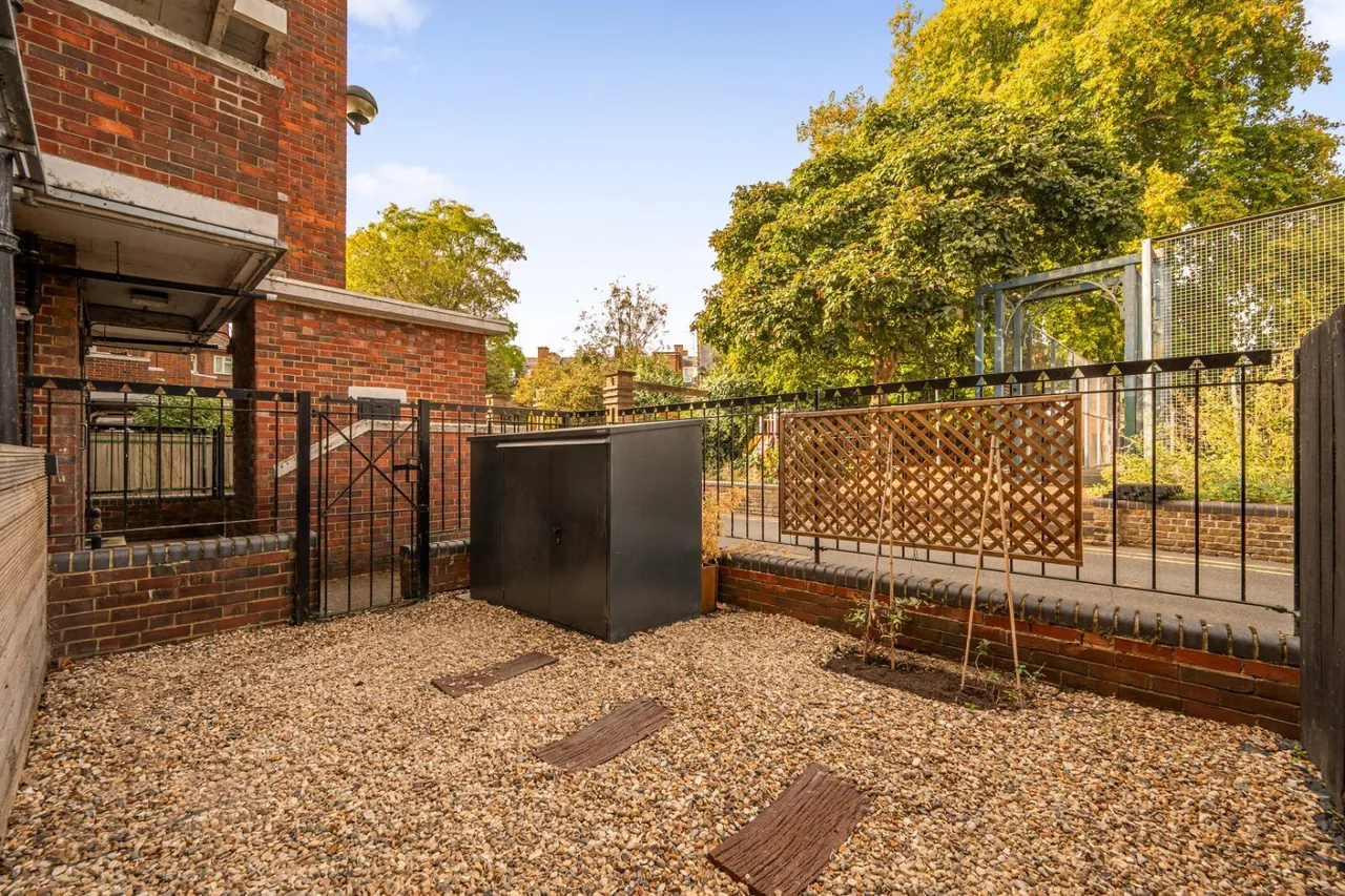 Teale Street, London, E2, photo 12