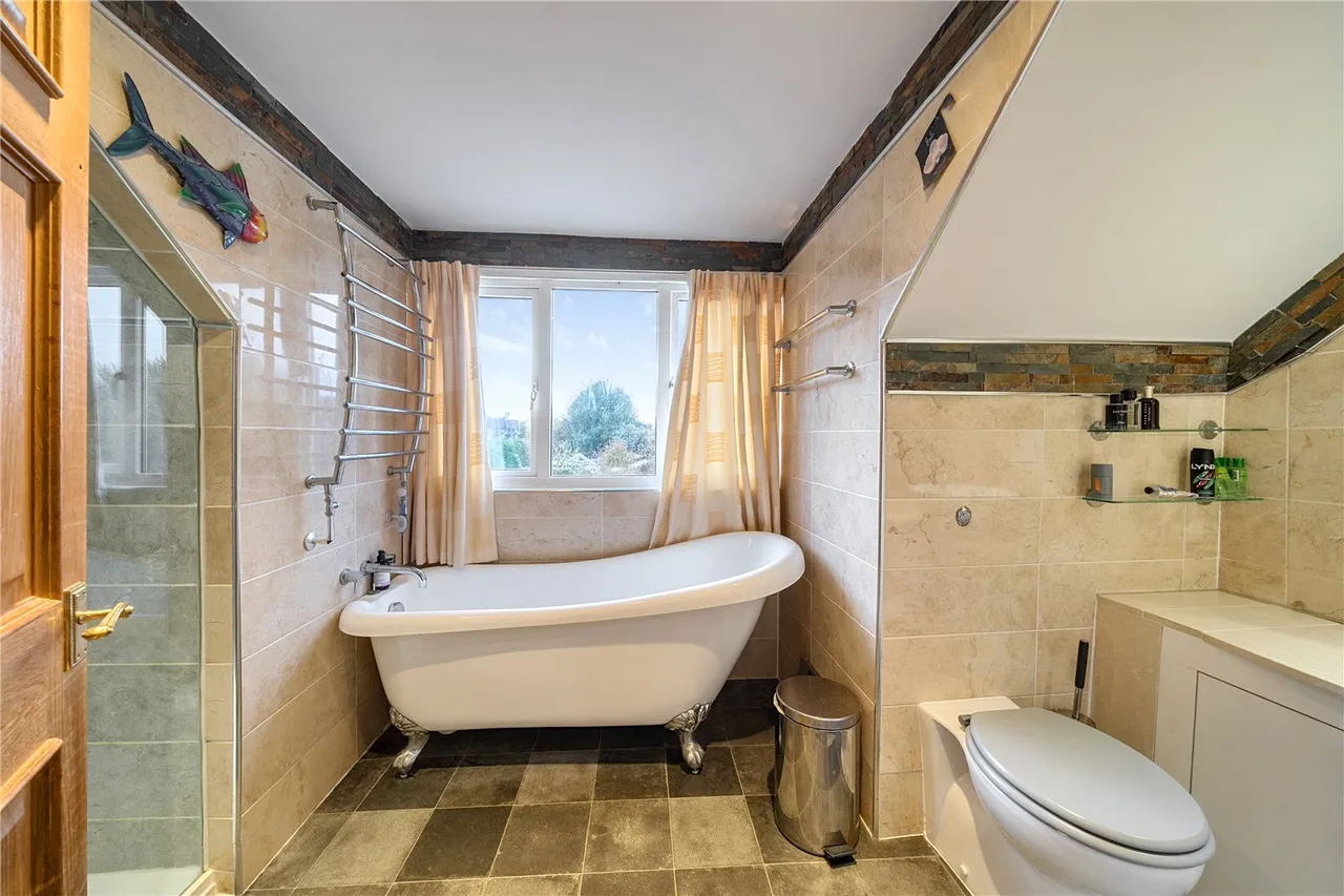 South Lane, Ash, Surrey, GU12 6NG, photo 16