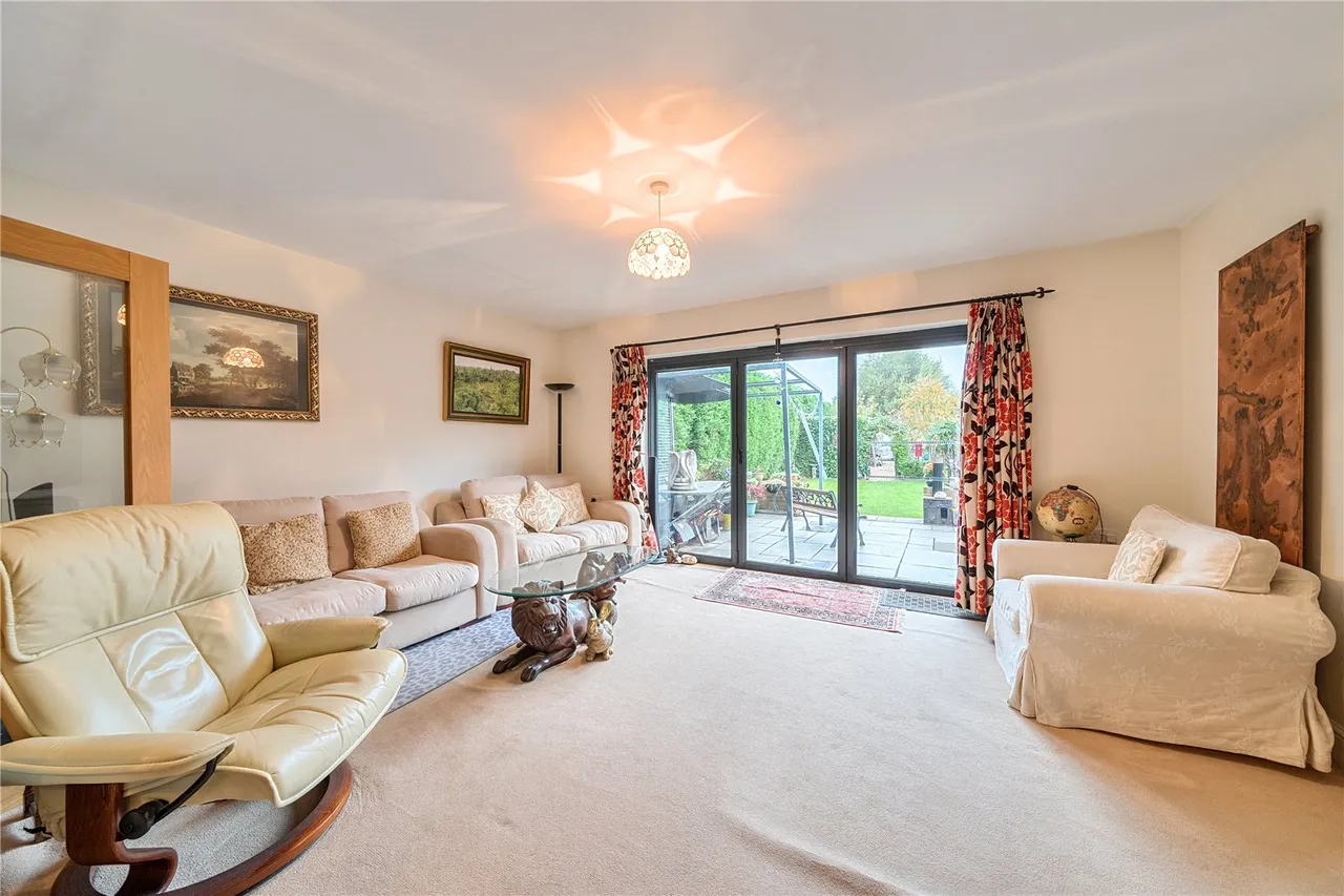 South Lane, Ash, Surrey, GU12 6NG, photo 2