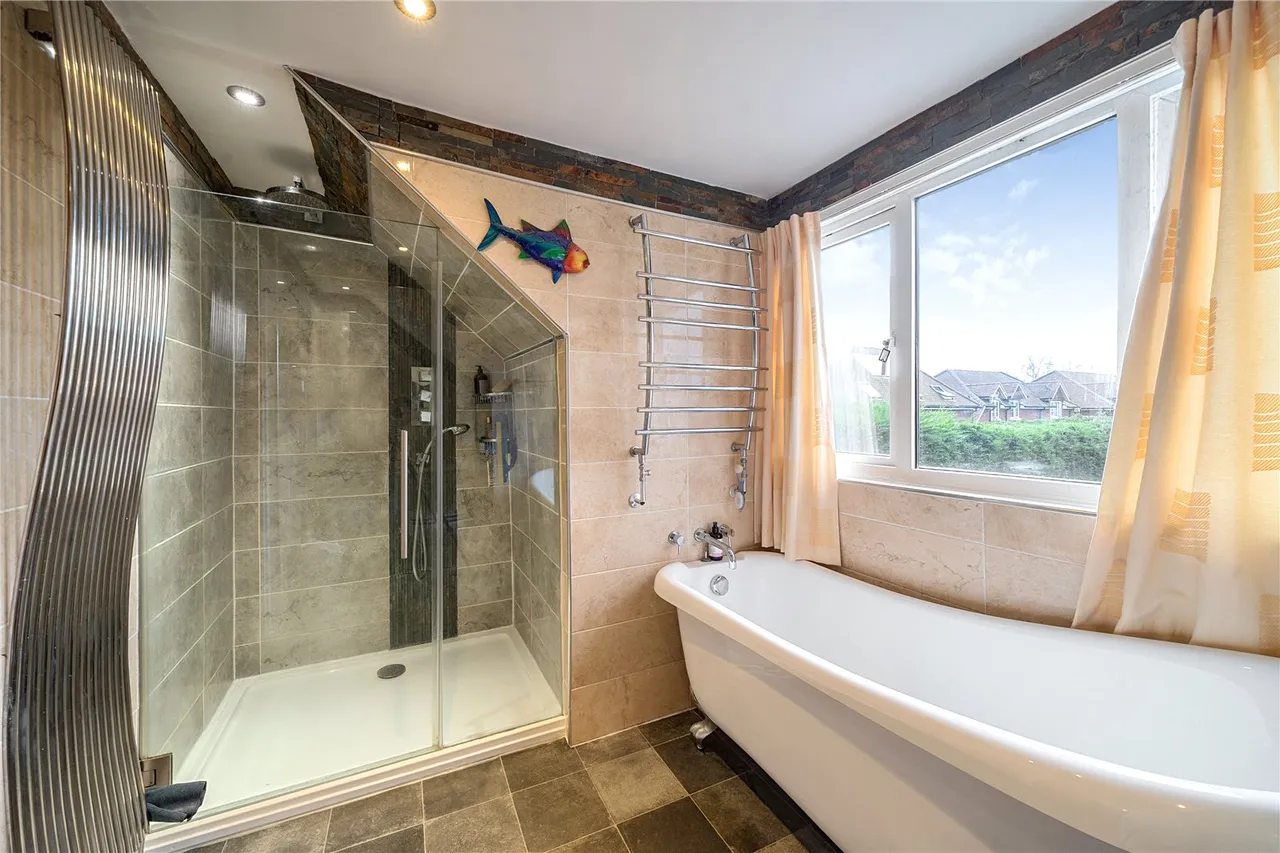 South Lane, Ash, Surrey, GU12 6NG, photo 8