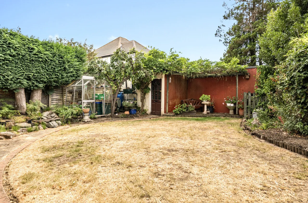 The Grove, Walton On Thames, KT12, photo 4